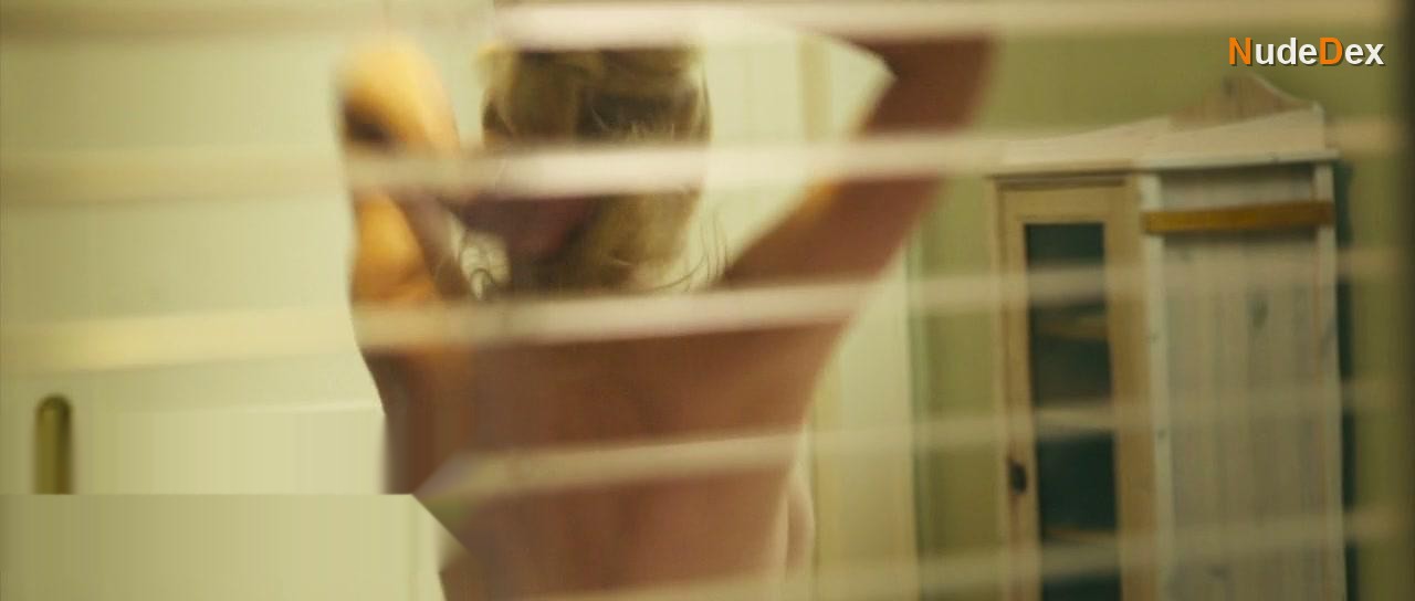 Suzanne Lenz in The Desiring, photo 91