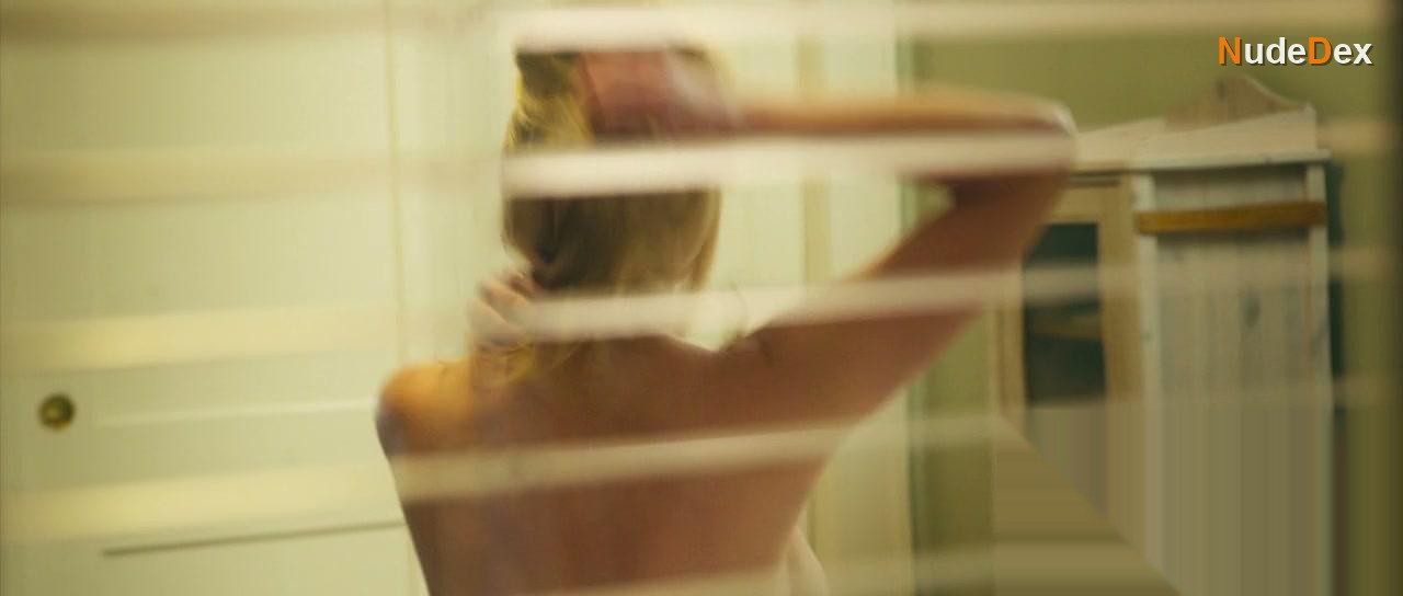 Suzanne Lenz in The Desiring, photo 94