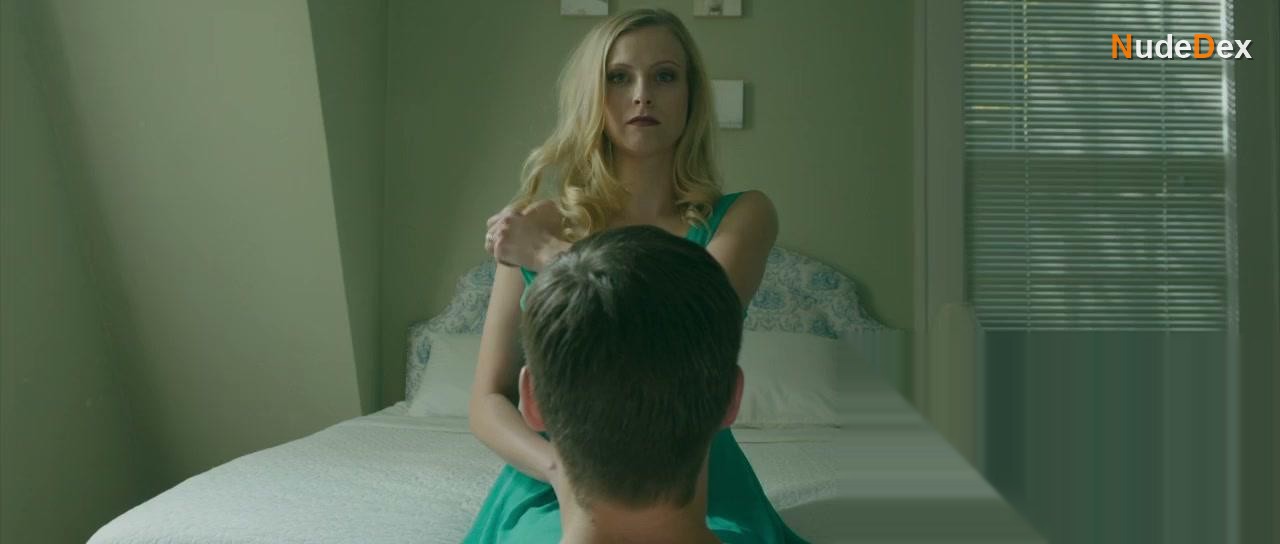 Suzanne Lenz in The Desiring, photo 105