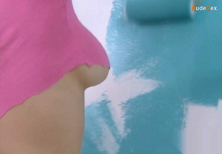 Suzanne Stokes in Bricol' Girls, photo 11