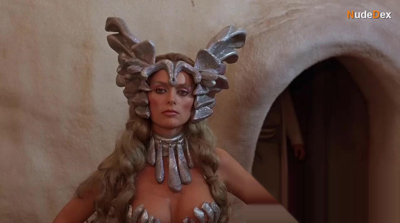 Sybil Danning in Battle Beyond The Stars, photo 10