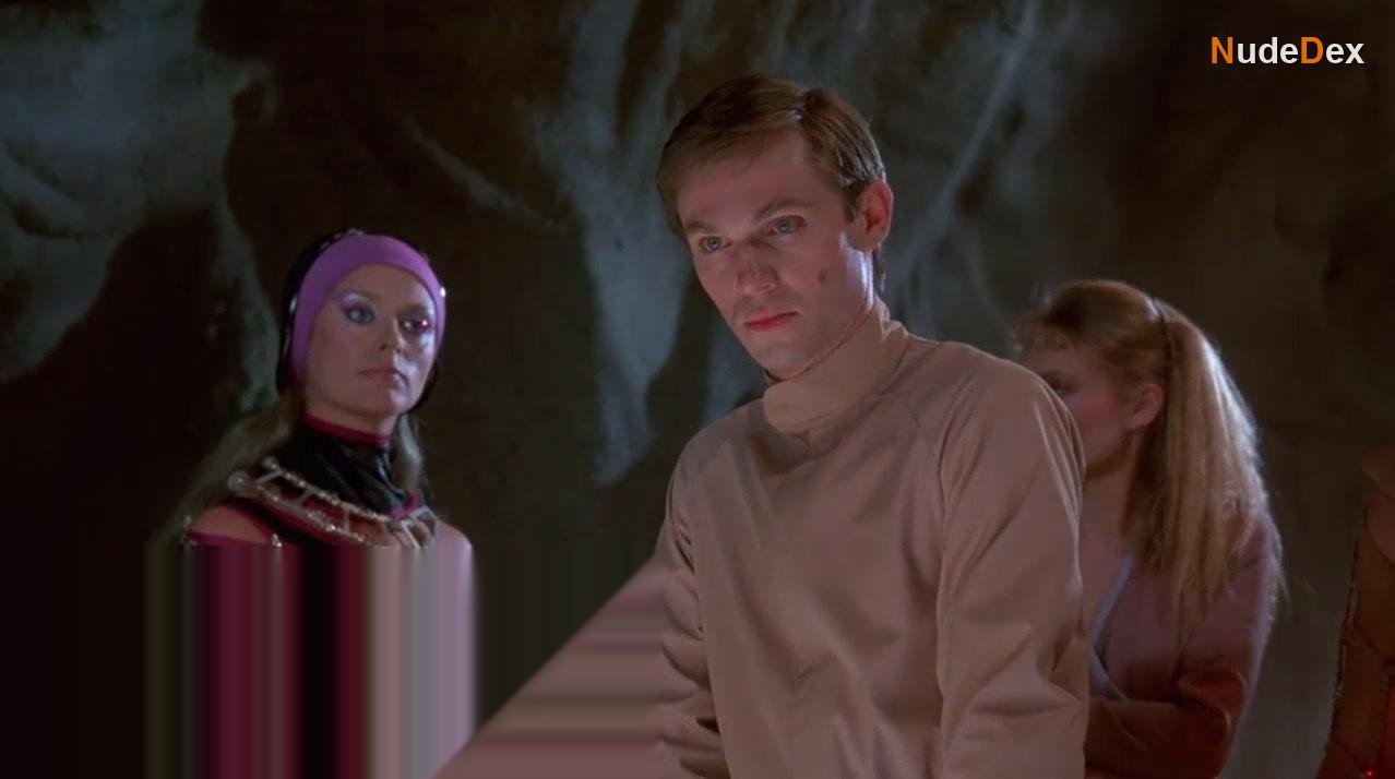 Sybil Danning in Battle Beyond The Stars, photo 15