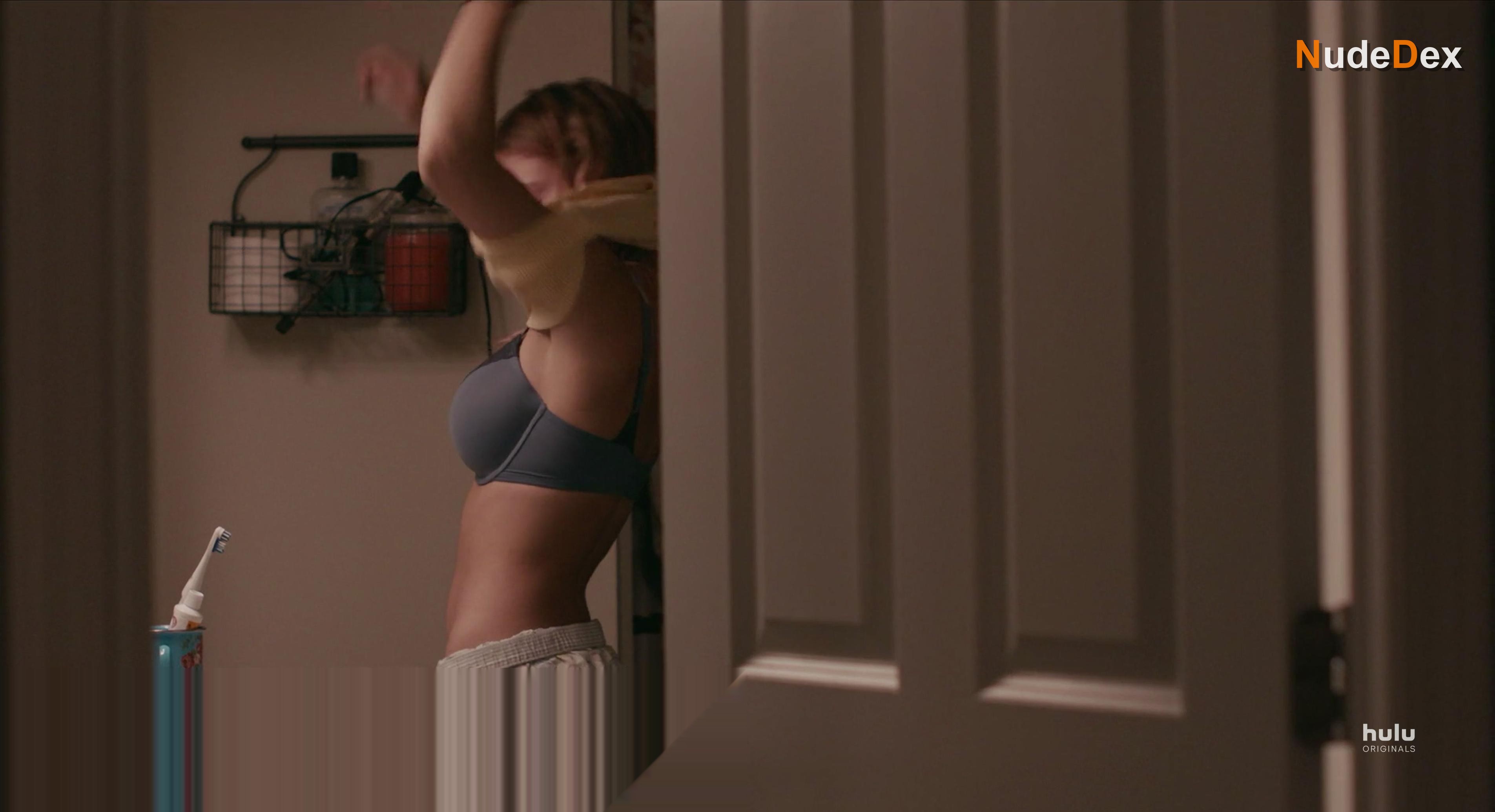 Sydney Sweeney in Big Time Adolescence, photo 2