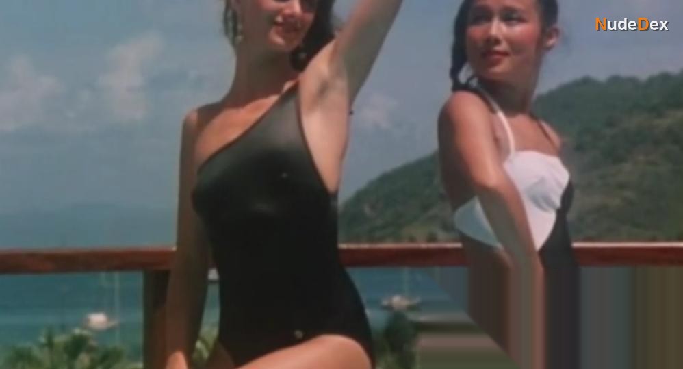 Sylvie Schmidt in Baby Cat, photo 5
