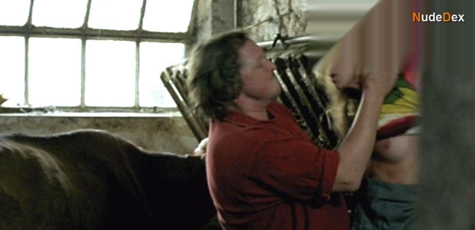 Sylvie Testud in A Loving Father, photo 1