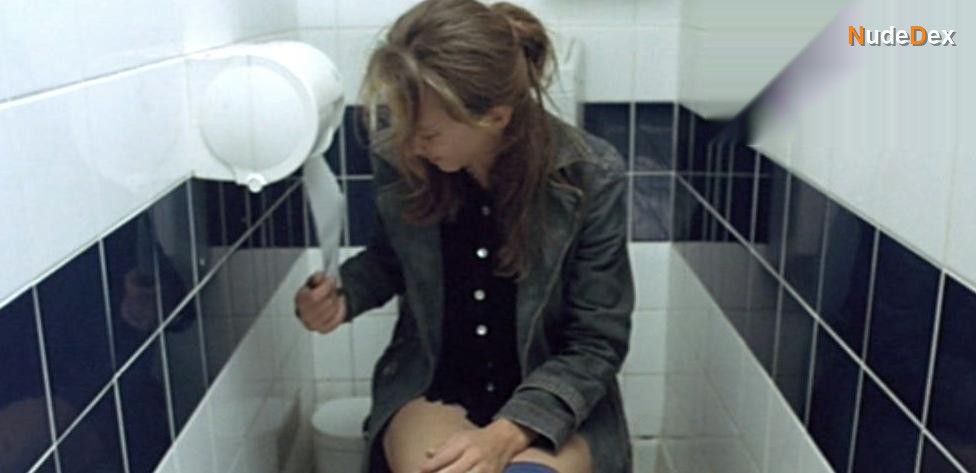 Sylvie Testud in A Loving Father, photo 4