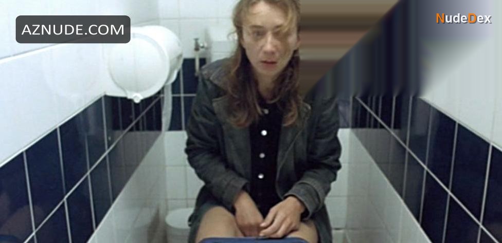 Sylvie Testud in A Loving Father, photo 6