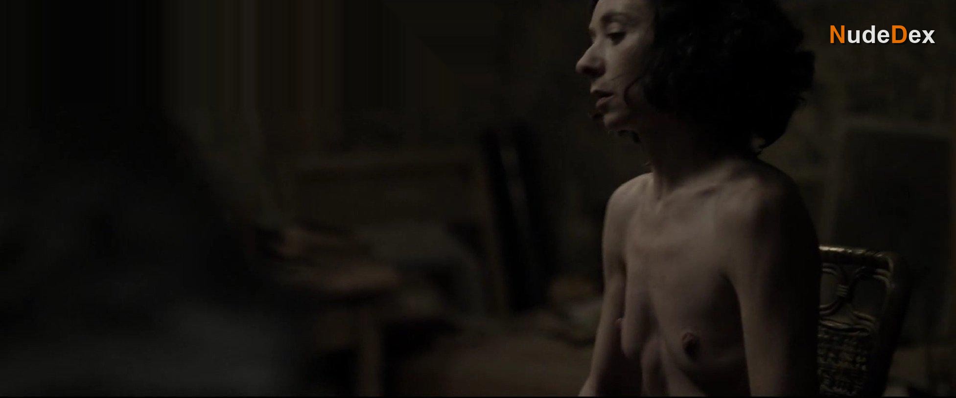 Sylvie Testud in La France
