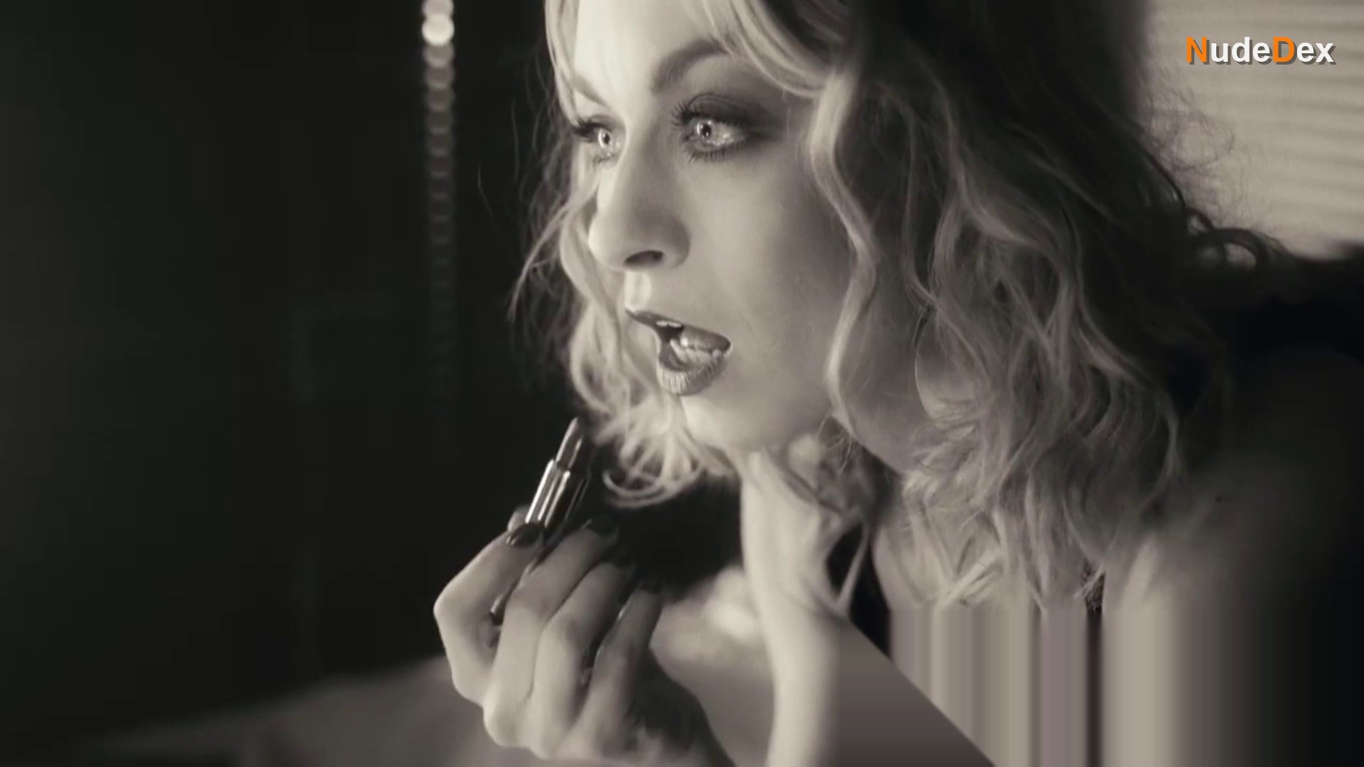 Sylwia Drzycimska in Dzien Za Dniem, photo 3