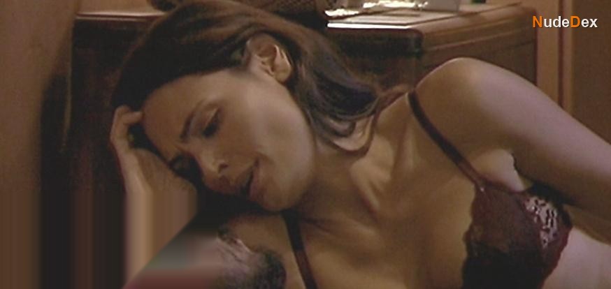 Talisa Soto in Pinero, photo 3