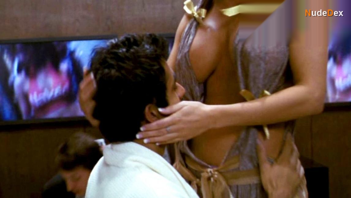 Tamara Whelan in Bachelor Party Vegas, photo 6