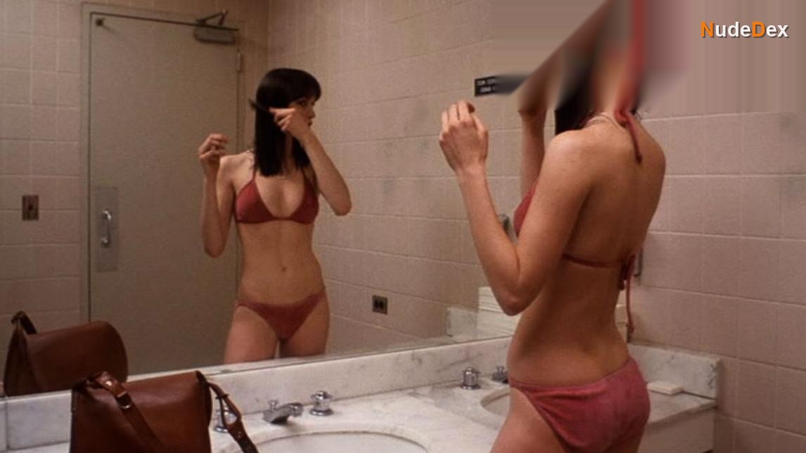 Tanya Roberts in Fingers, photo 6