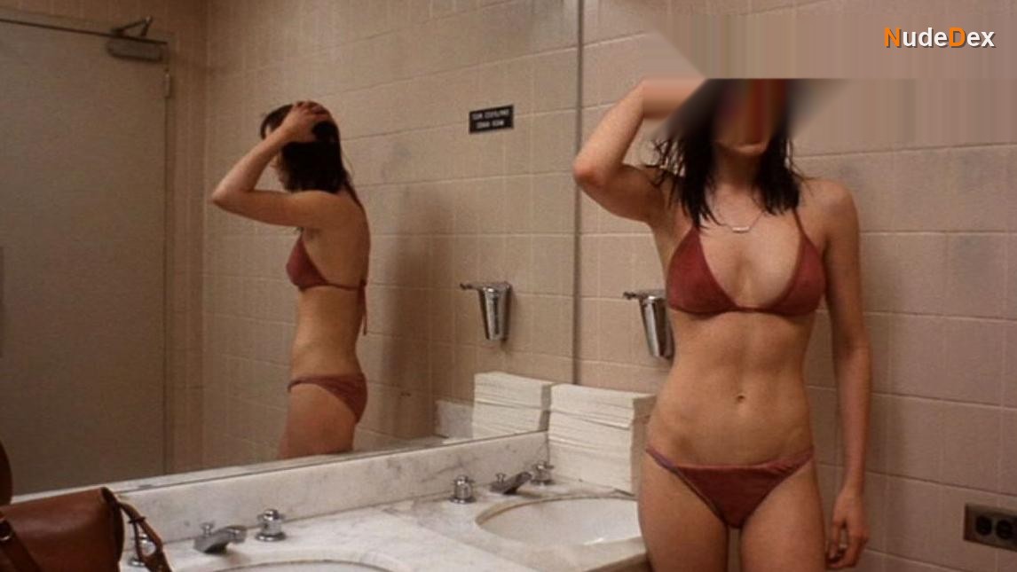 Tanya Roberts in Fingers, photo 8