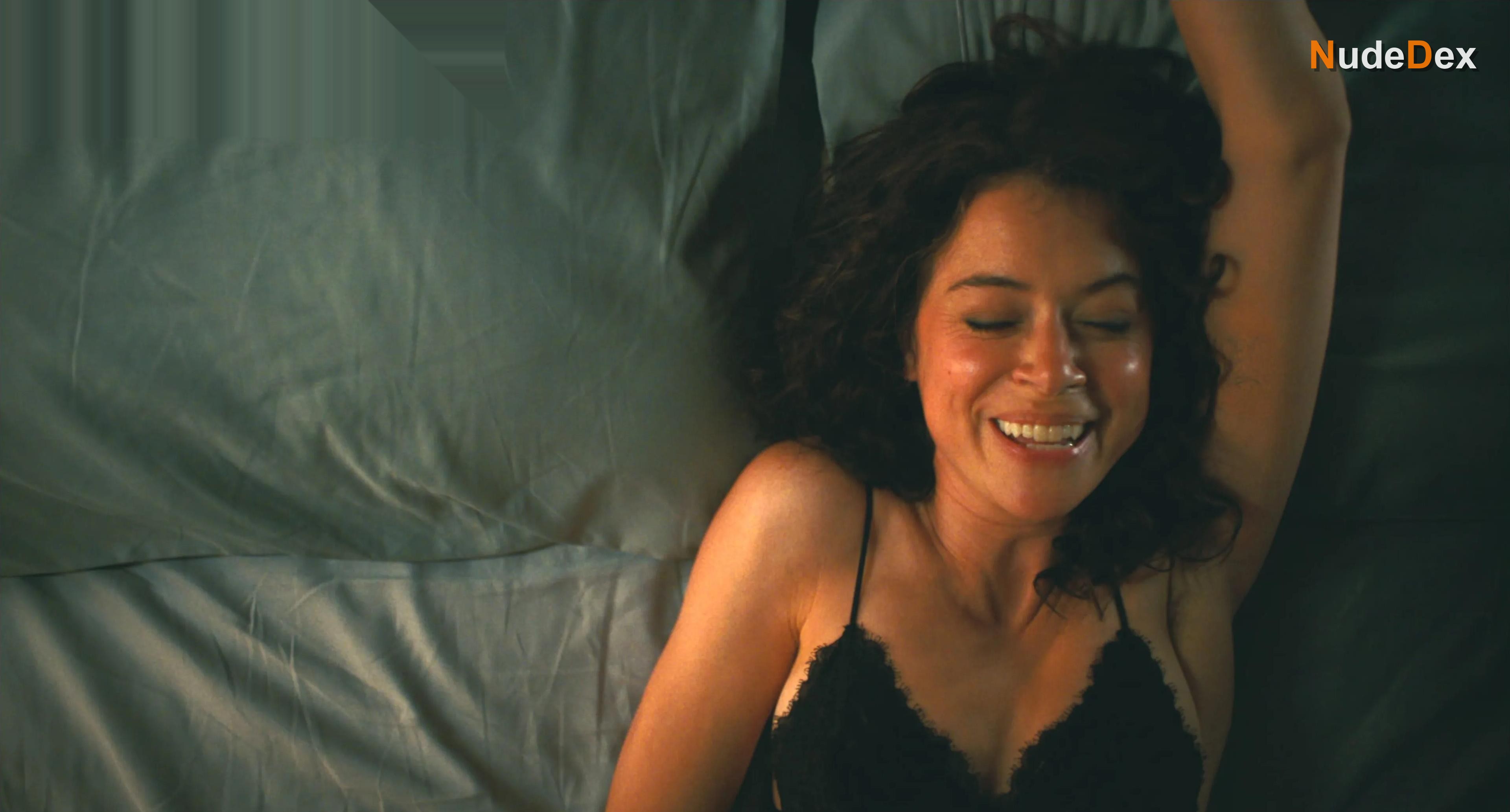 Tatiana Maslany in Maximum Pleasure Guaranteed, photo 7