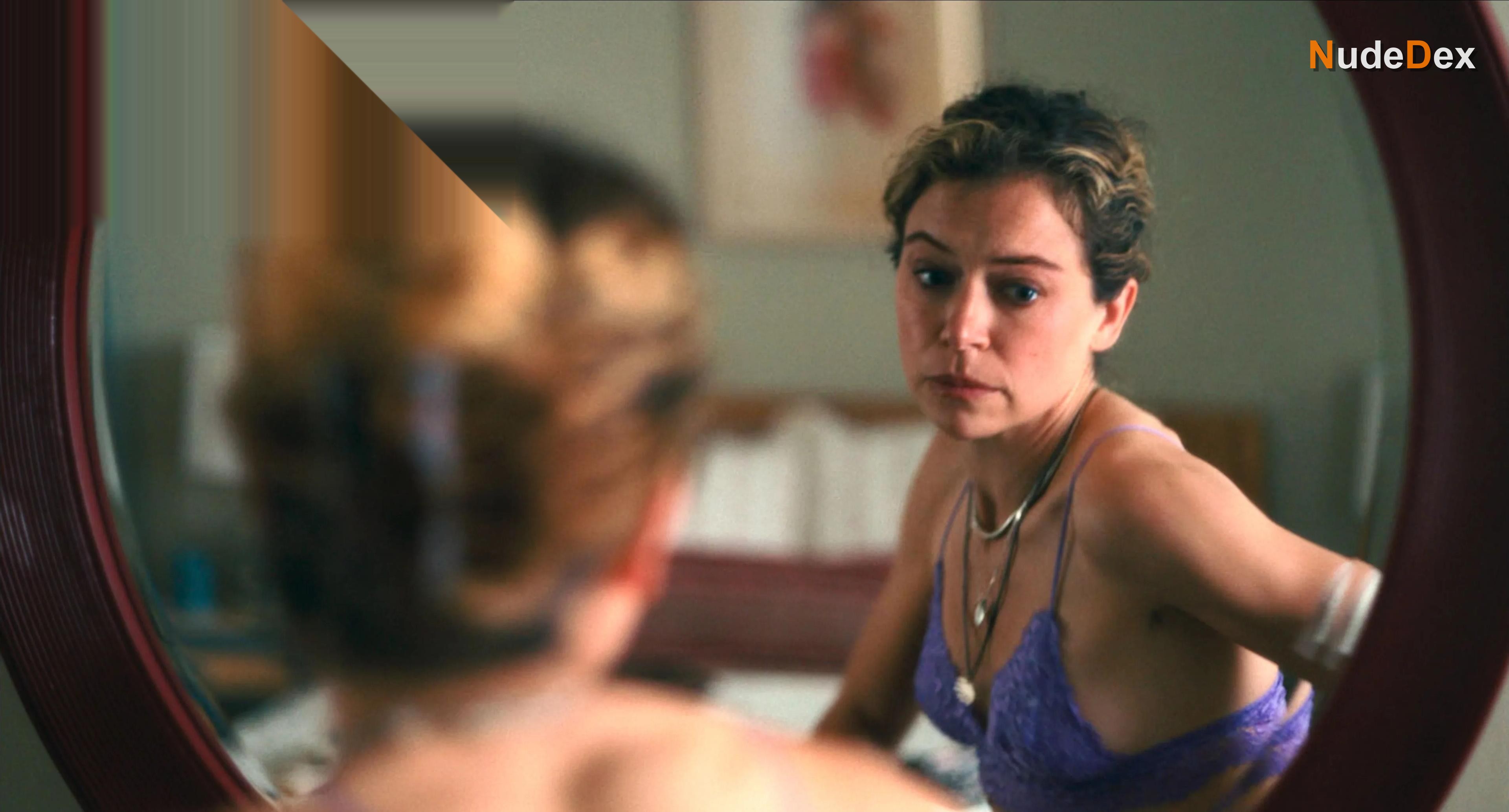 Tatiana Maslany in Maximum Pleasure Guaranteed, photo 14
