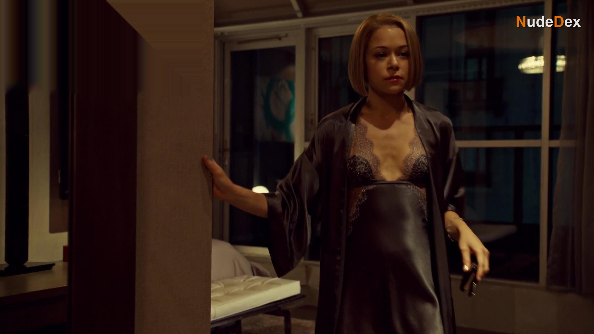 Tatiana Maslany in Orphan Black, photo 7