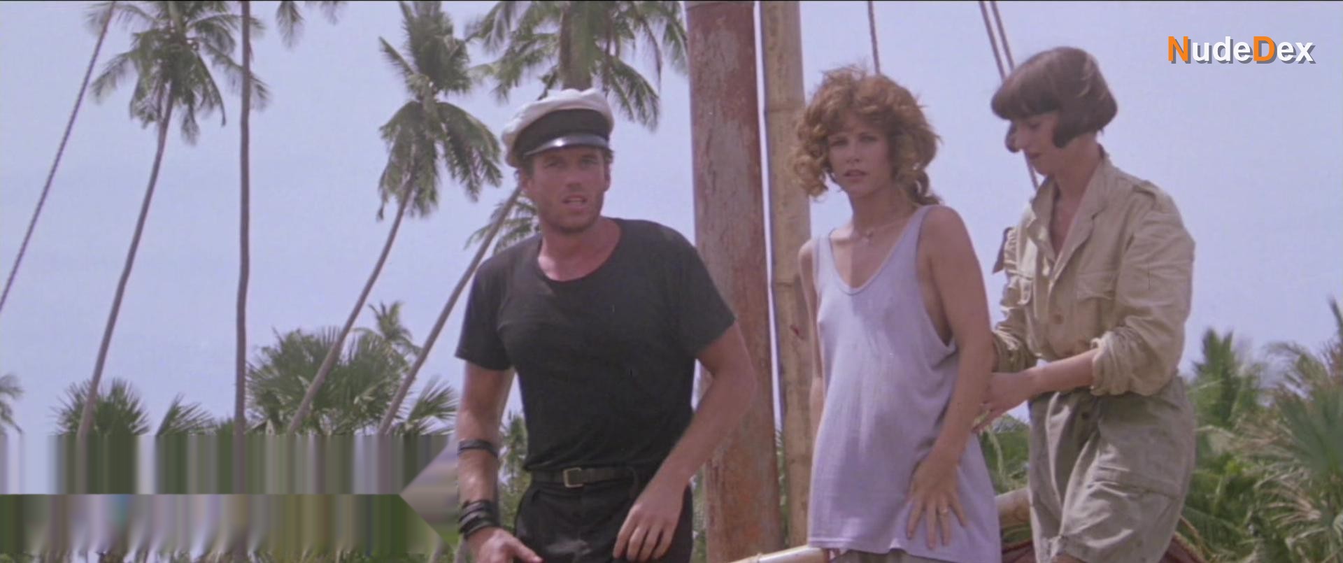 Tawny Kitaen in Gwendoline, photo 14