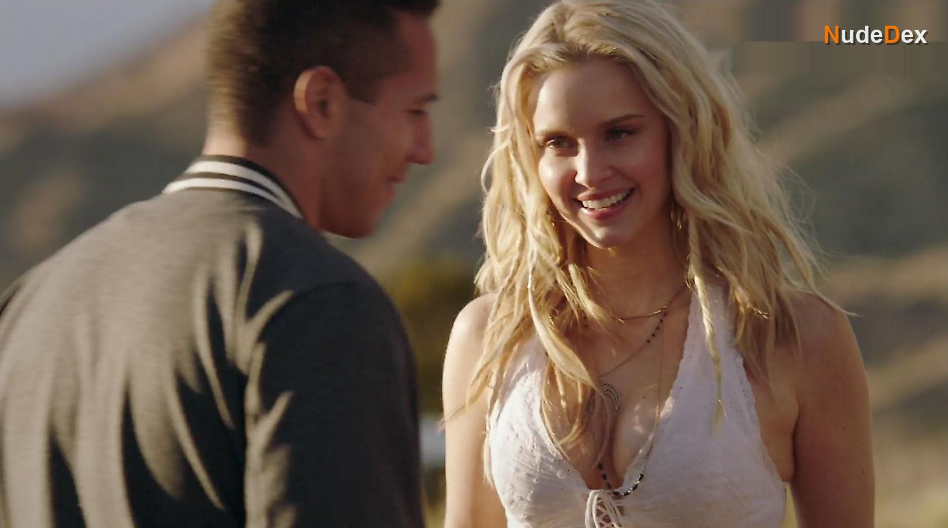 Taylor Black in Midnight, Texas, photo 5