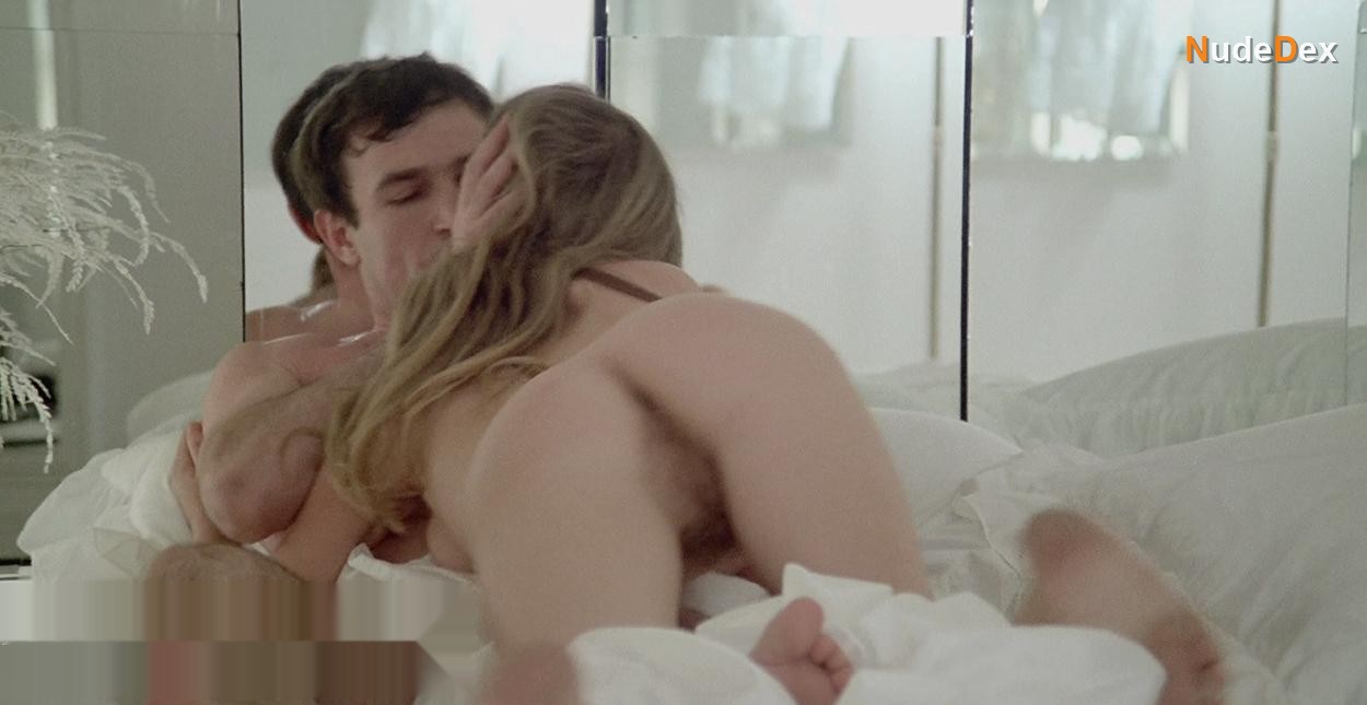Teresa Ann Savoy in Salon Kitty, photo 12