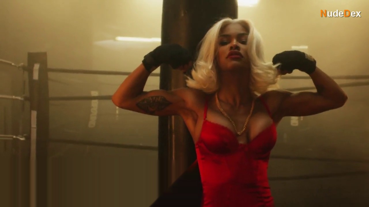 Teyana Taylor in Love Advent, photo 3