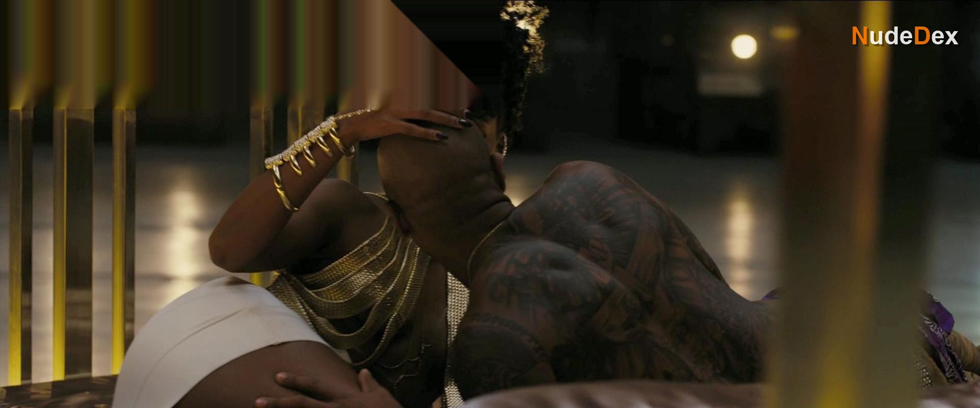 Teyonah Parris in Chi-raq, photo 6