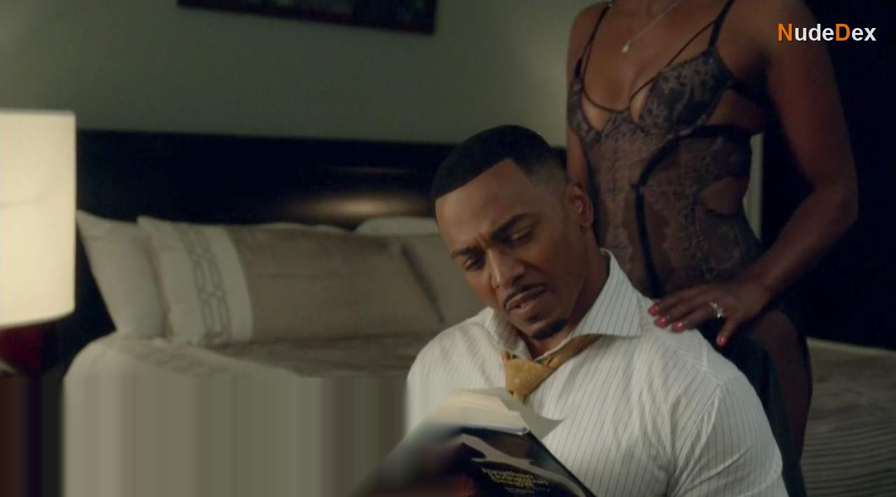Teyonah Parris in Survivor's Remorse, photo 8