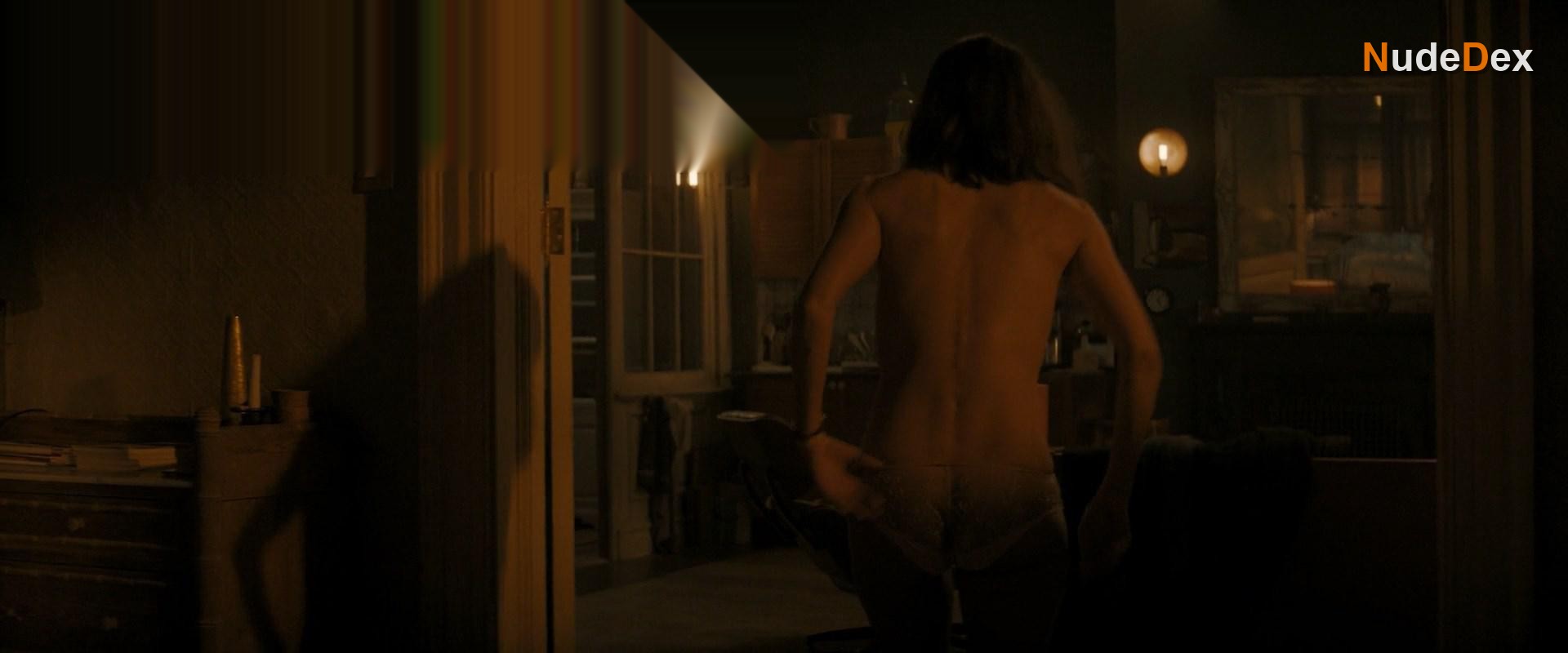 Thandie Newton in All The Old Knives, photo 4