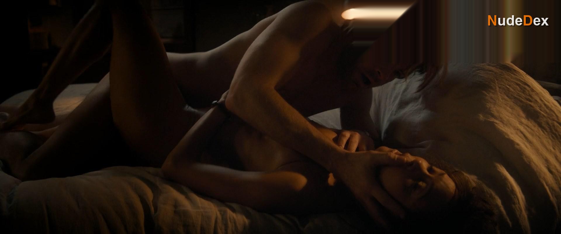 Thandie Newton in All The Old Knives, photo 5