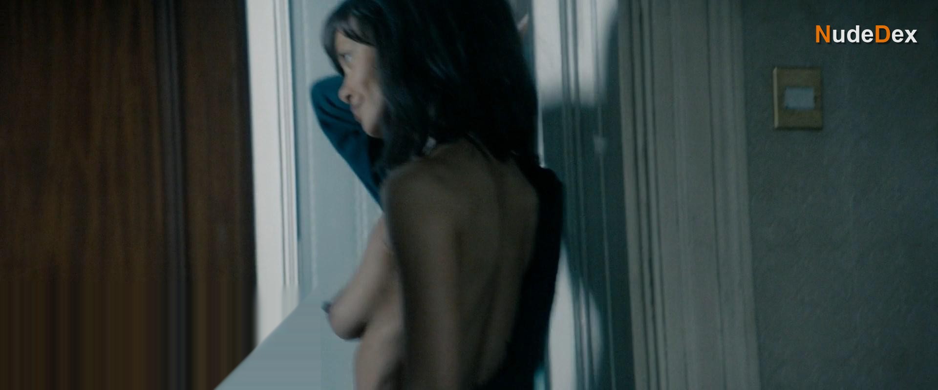 Thandie Newton in All The Old Knives, photo 13