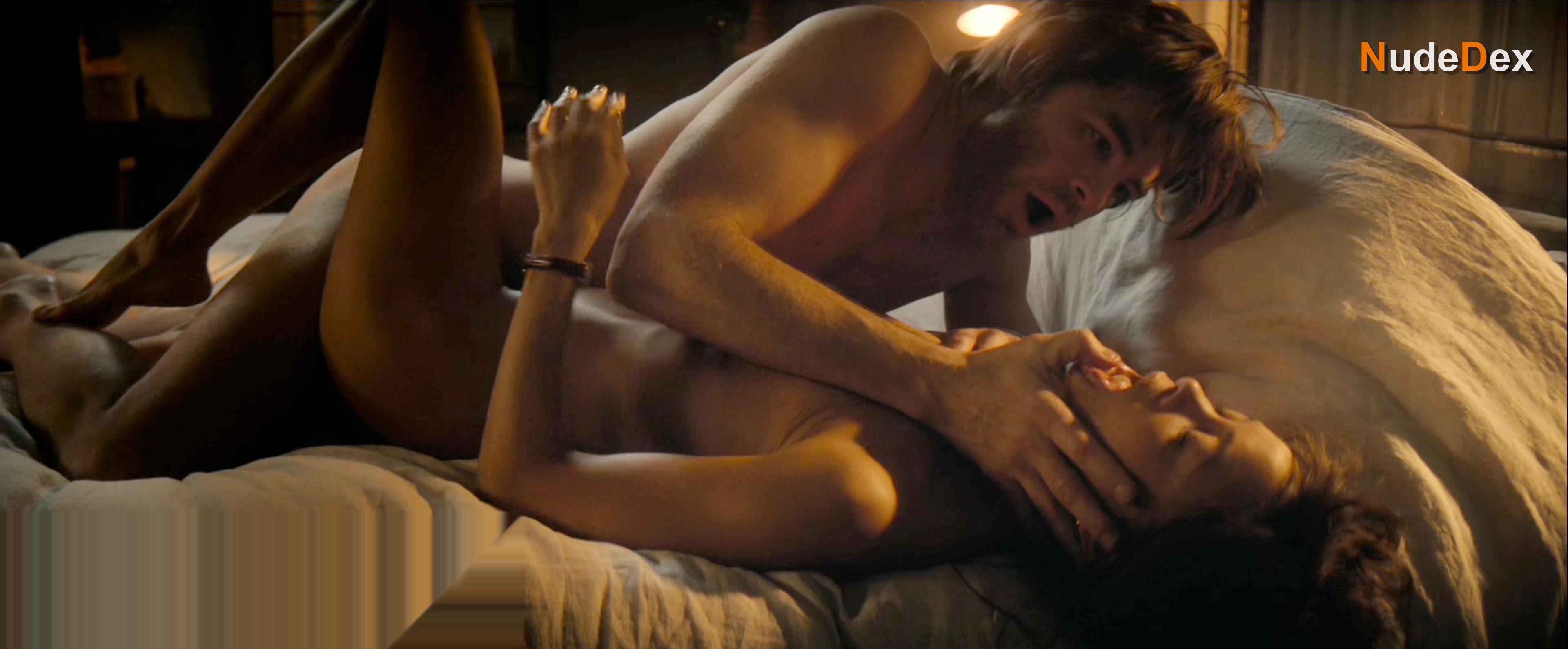 Thandie Newton in All The Old Knives, photo 17
