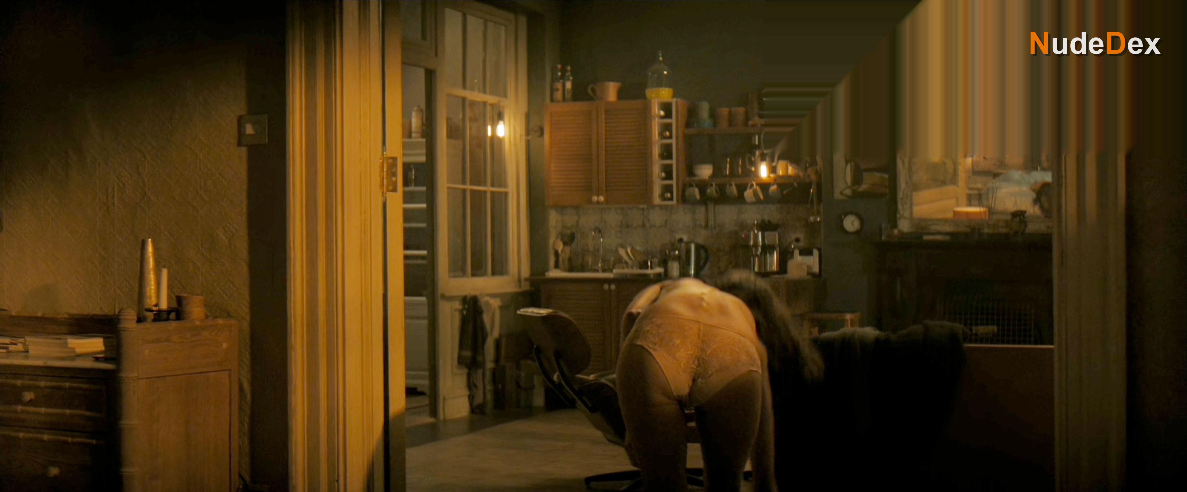 Thandie Newton in All The Old Knives, photo 24