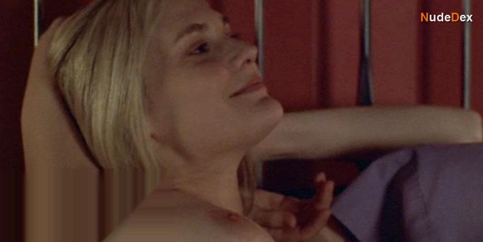 Thea Gill in Queer As Folk, photo 3