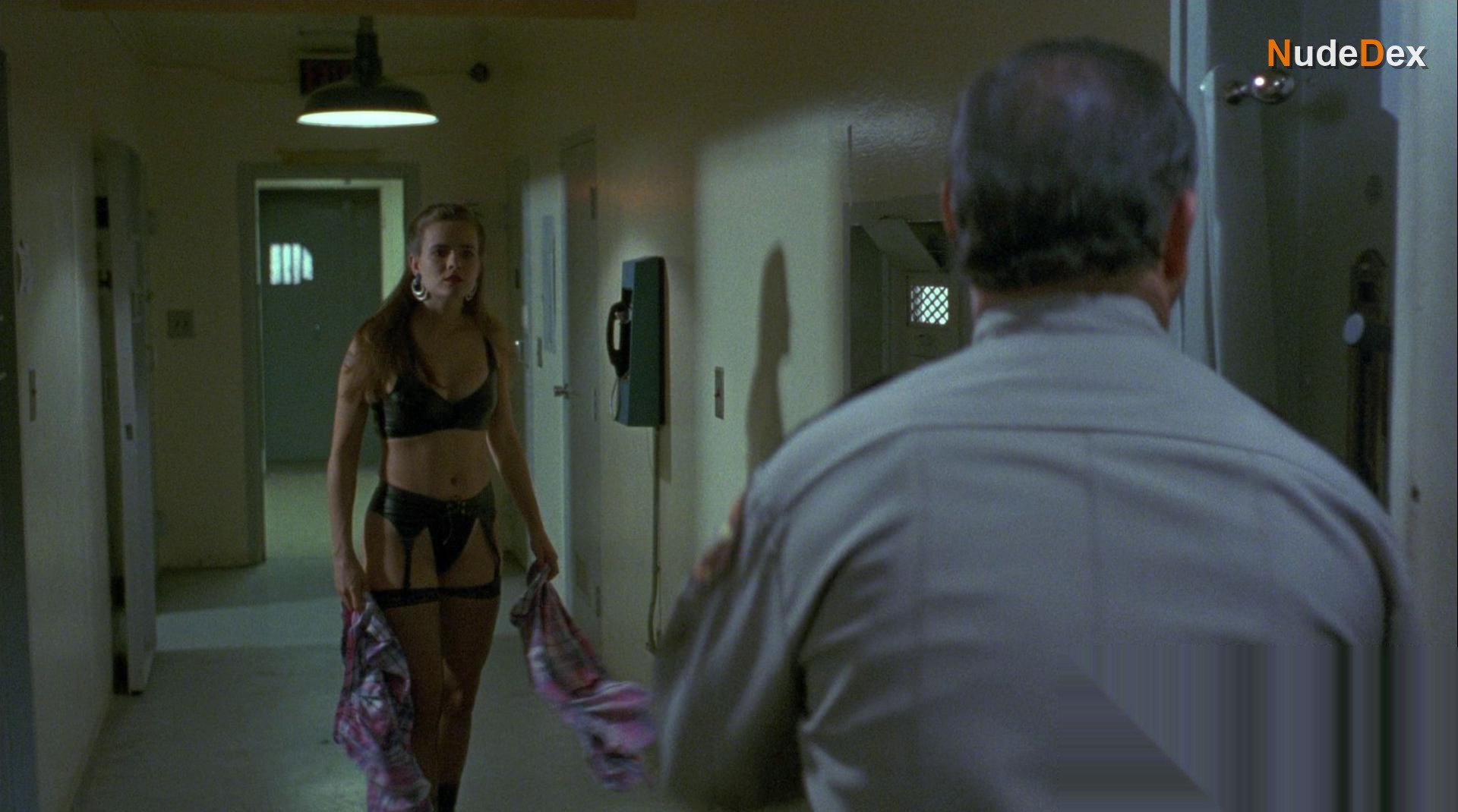 Tina Louise Hilbert in Basket Case 3 The Progeny, photo 4