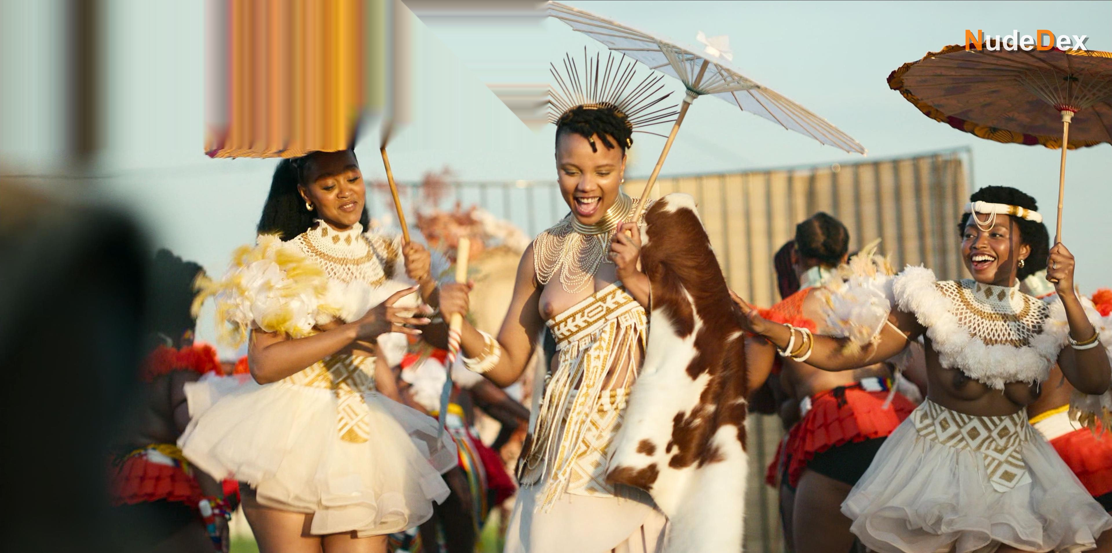 Tina Redman in Umjolo The Gone Girl, photo 2