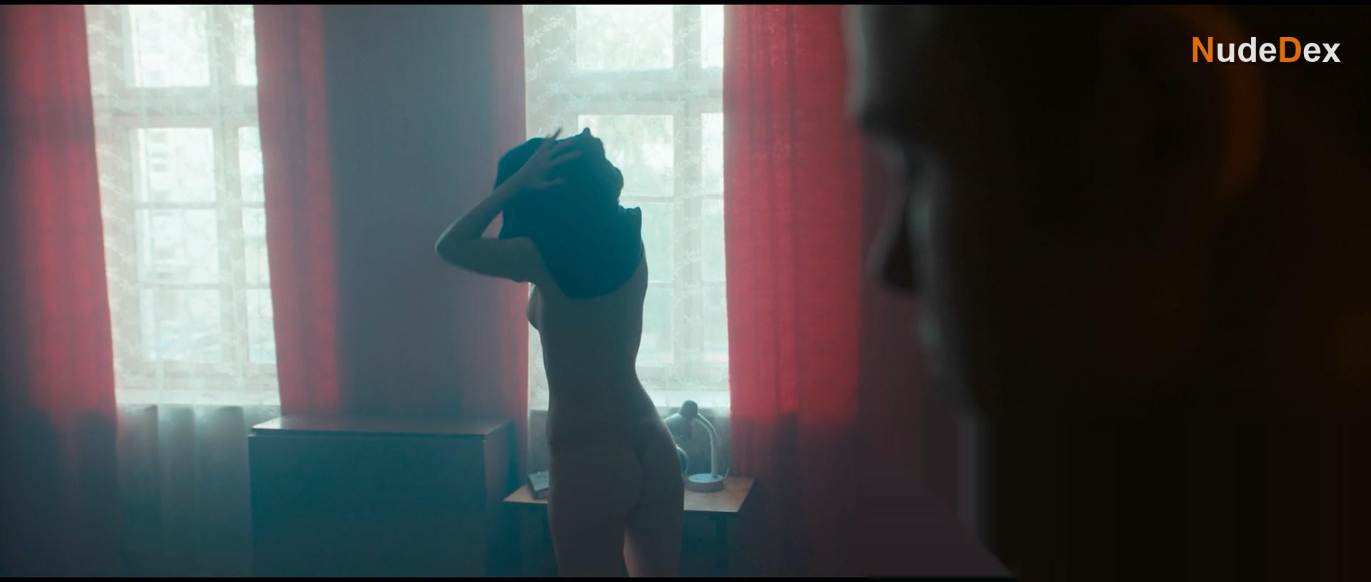 Tina Stojilkovic in Offline, photo 14