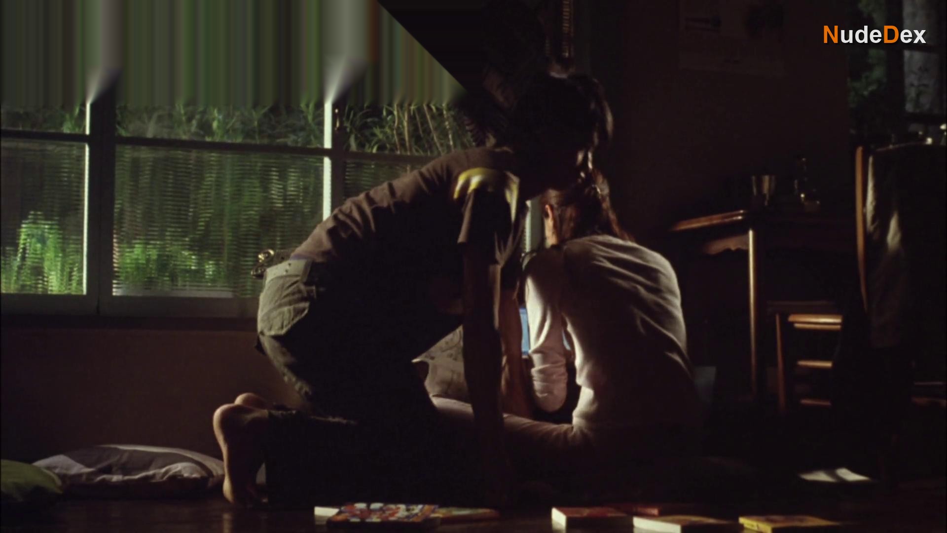 Tomoka Kurotani in Tannka, photo 4