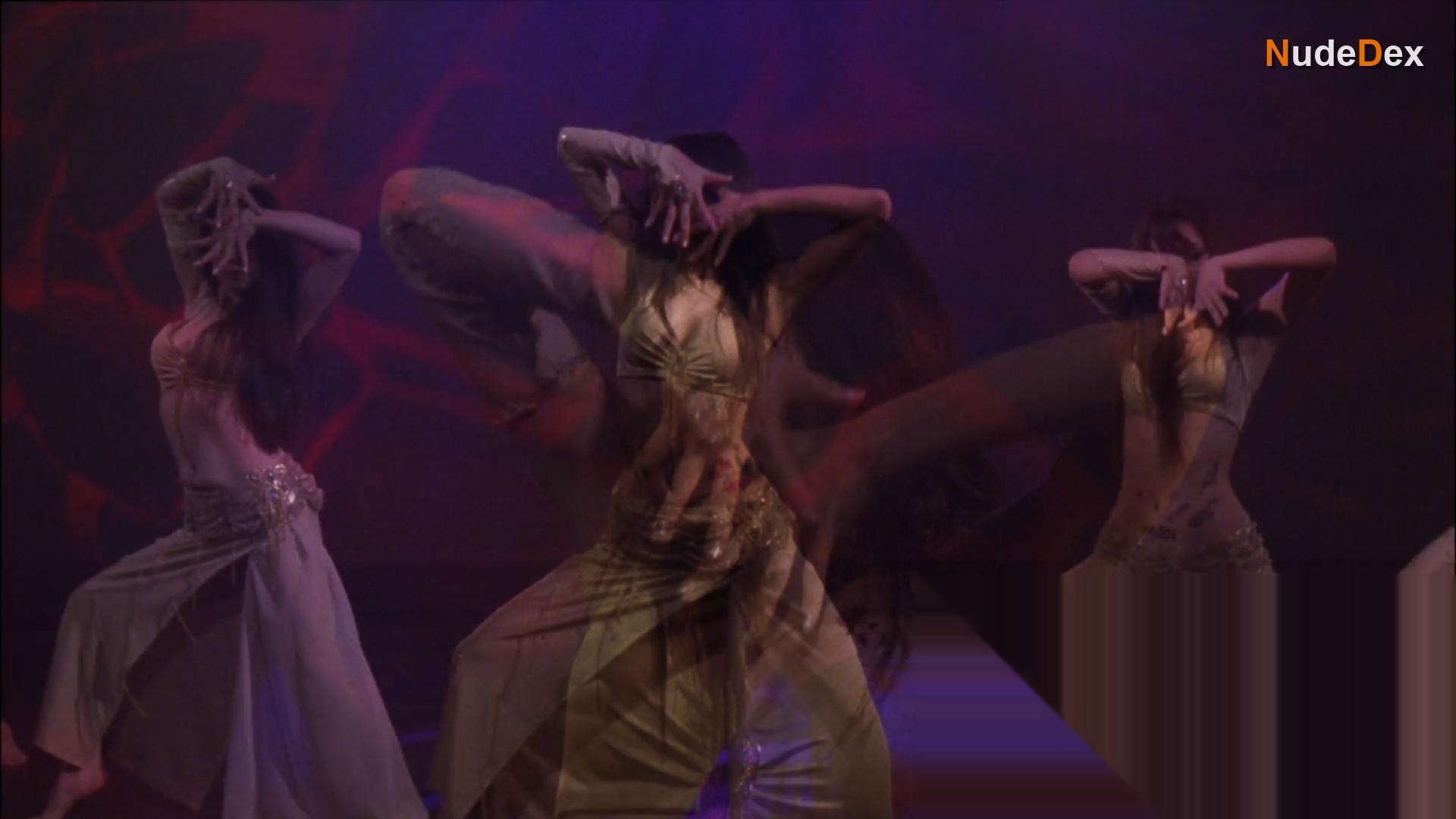Tomoka Kurotani in Tannka, photo 7