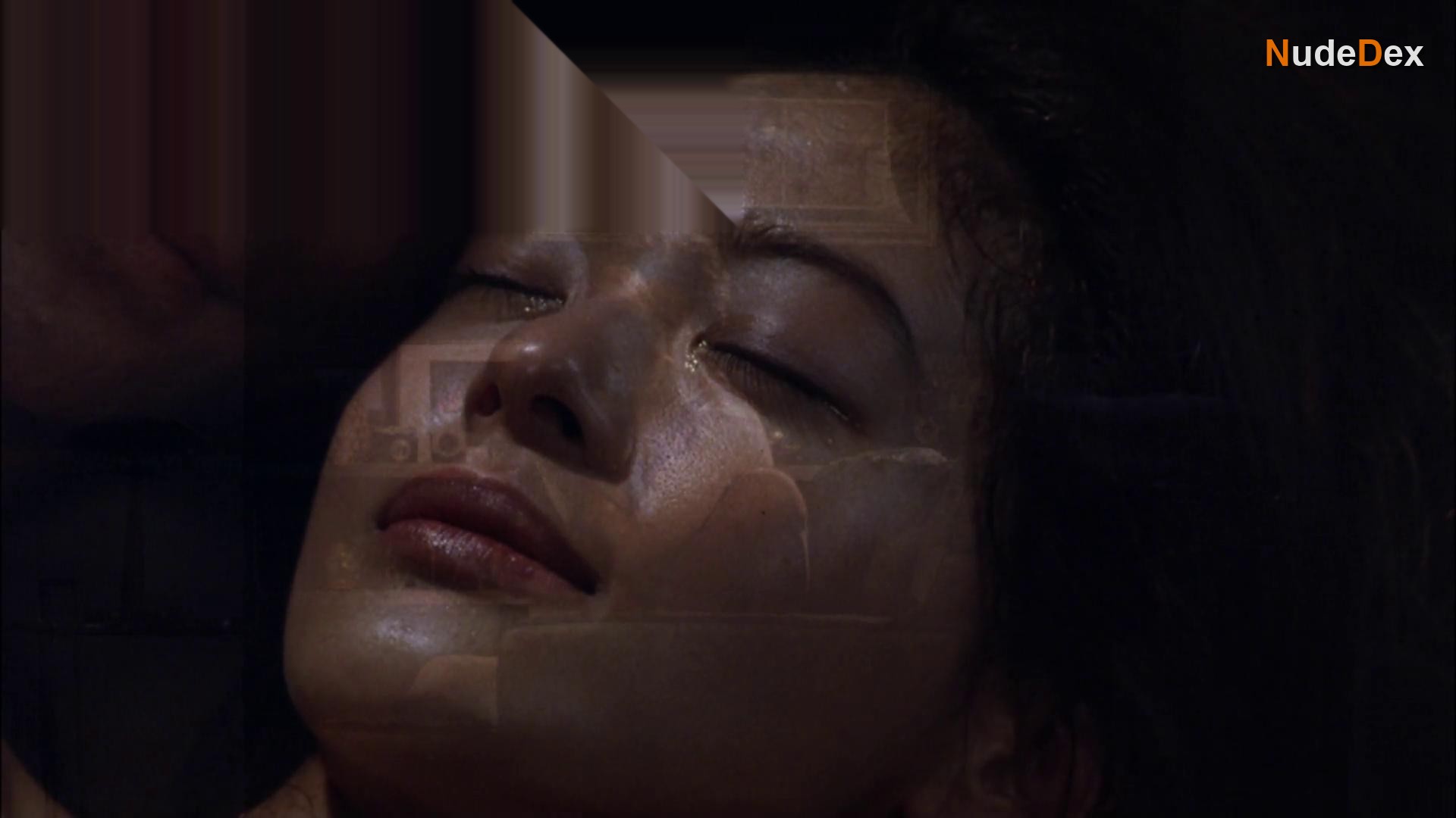 Tomoka Kurotani in Tannka, photo 14