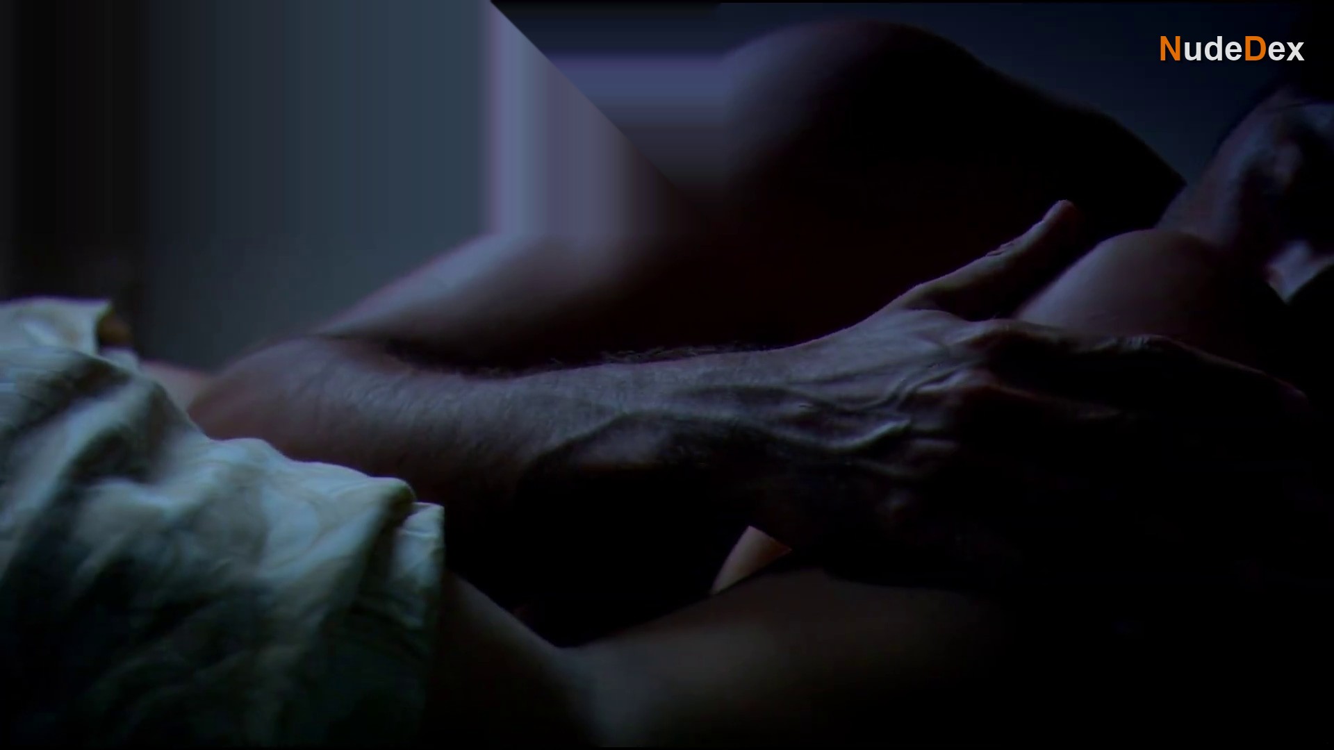 Torrey Devitto in Beach Kings, photo 2