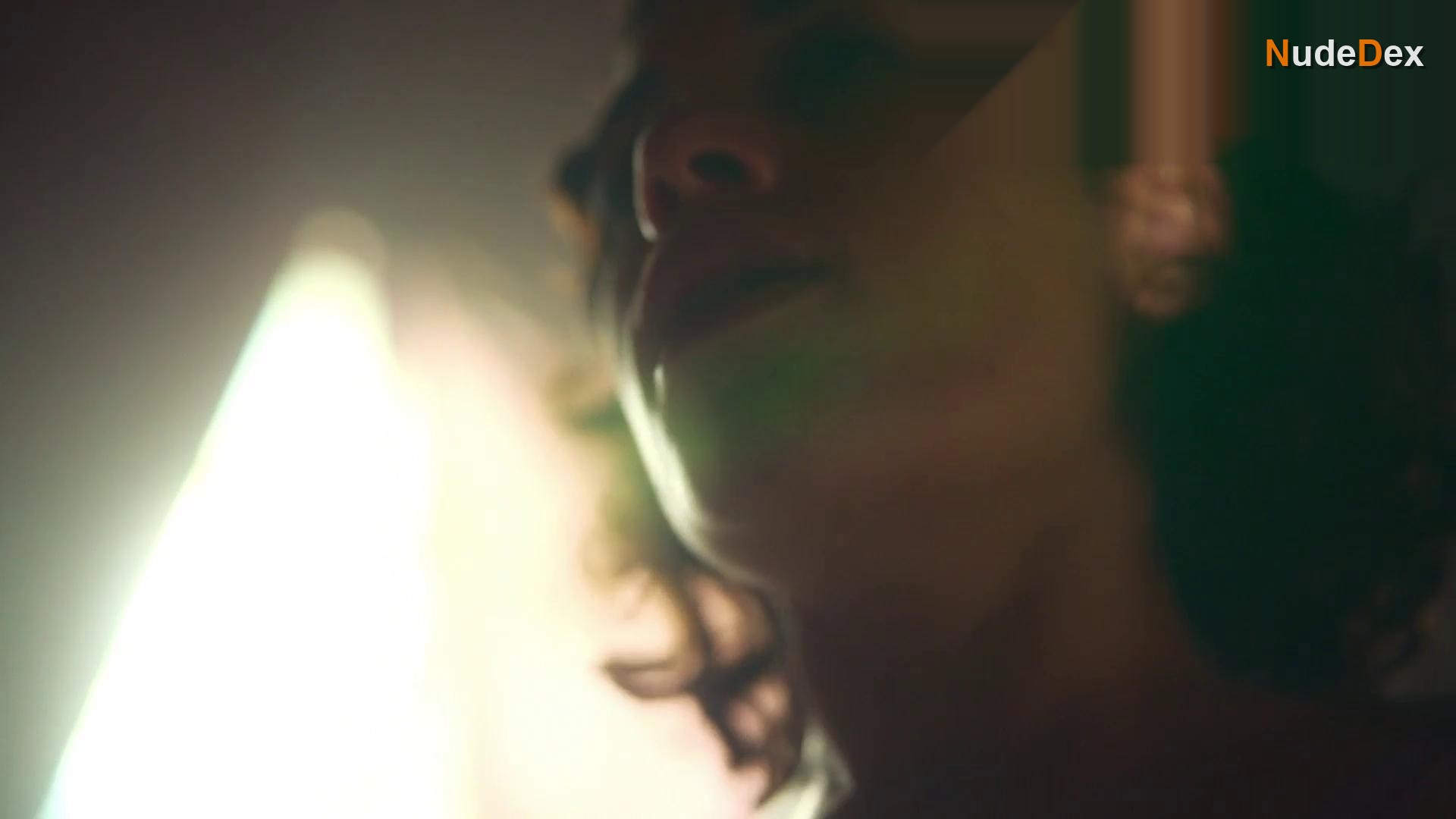Umi Myers in Dope Girls, photo 7