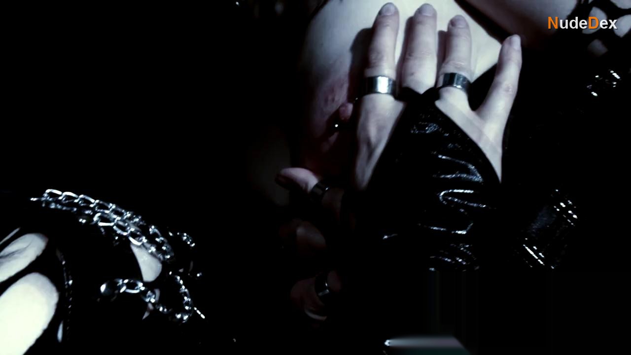 Accessory - Shout It Out in Accessory Shout It Out, photo 6