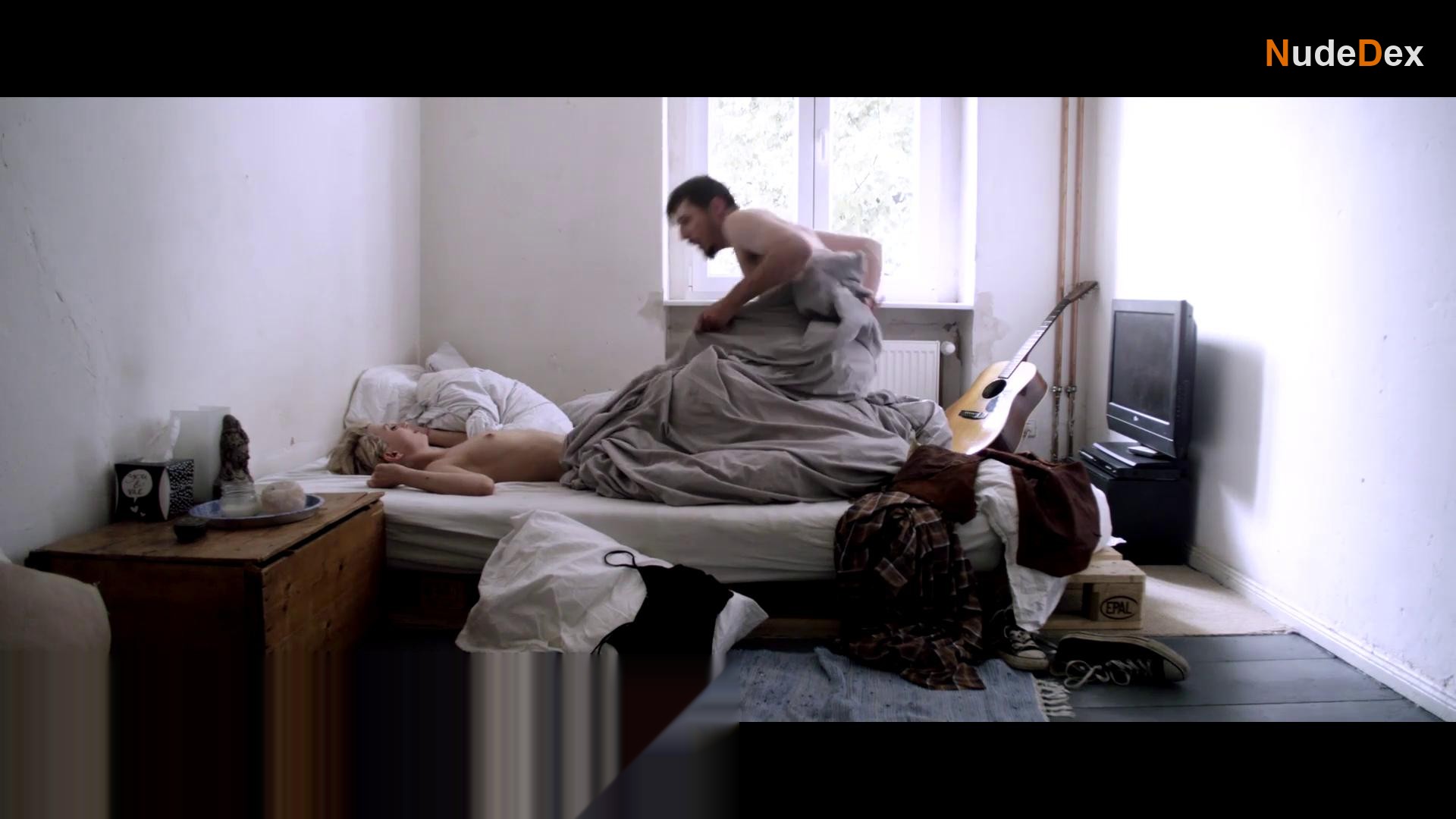 Alligatoah - Musik Ist Keine Losung in Alligatoah Musik Ist Keine Losung, photo 2