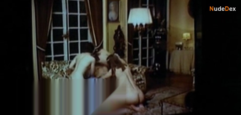 Intimate Moments in Intimate Moments, photo 1