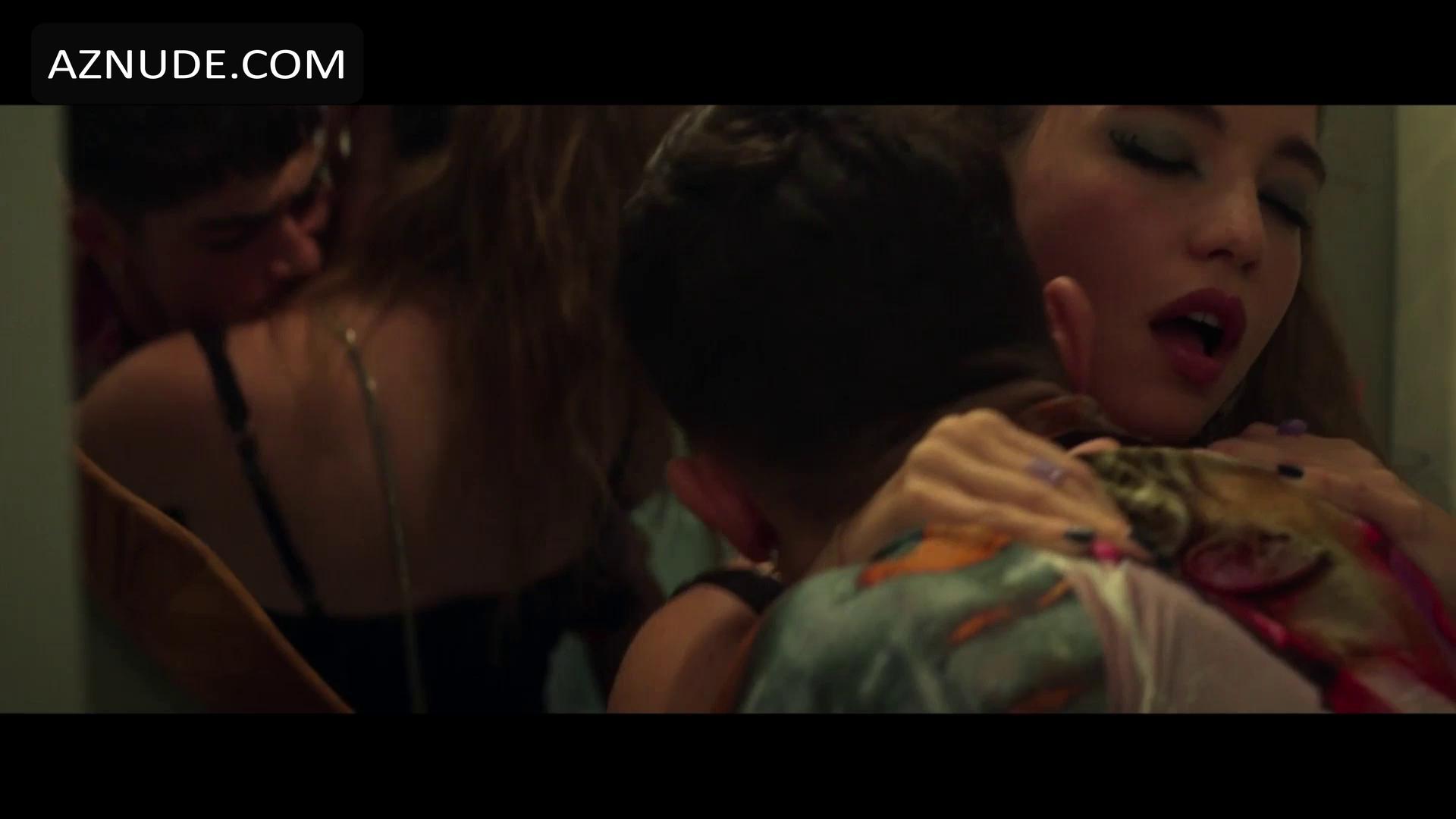 Adoration in Unsorted, photo 3