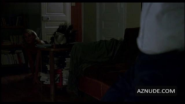 A Girl Cut In Two in Unsorted, photo 8