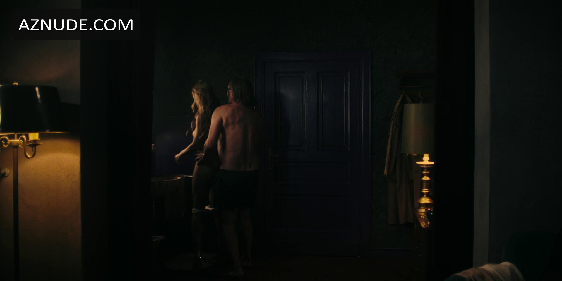Bad Director in Unsorted, photo 22