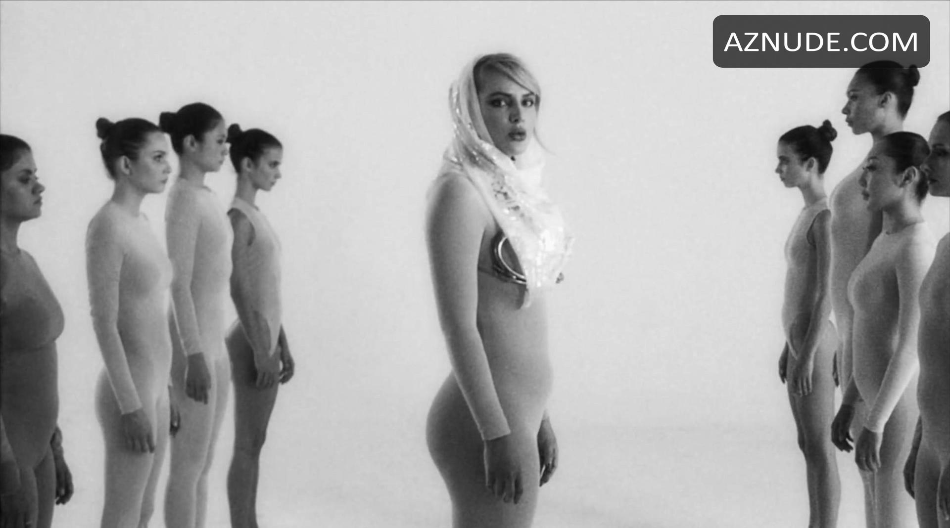Bella Thorne in Divinity, photo 2