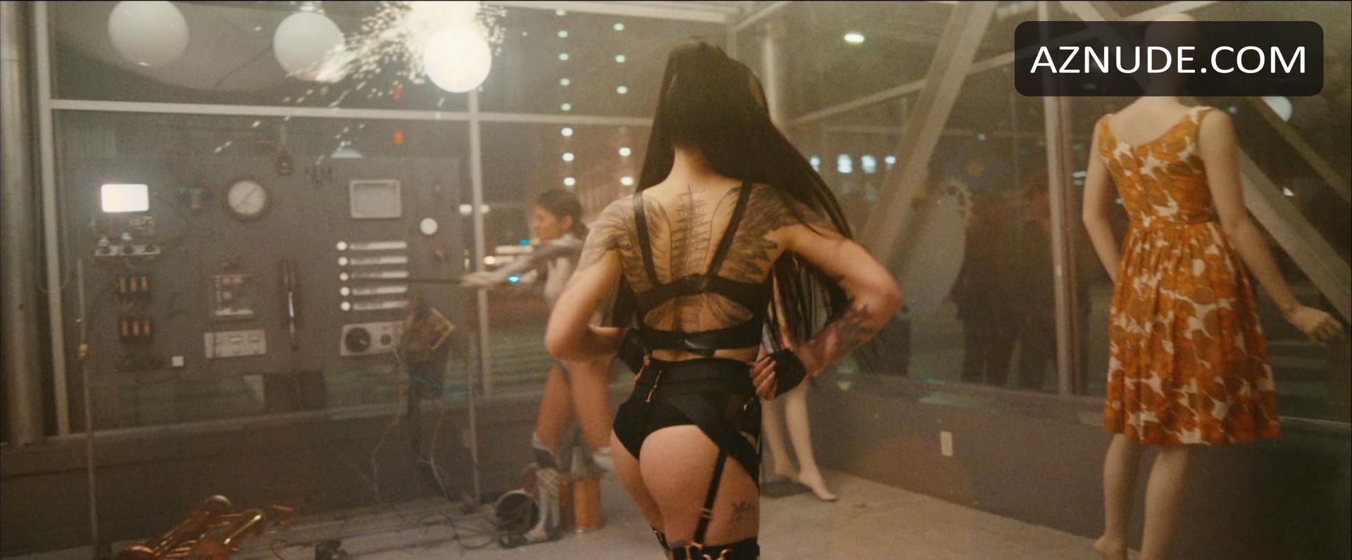 Build A Bitch in Unsorted, photo 6