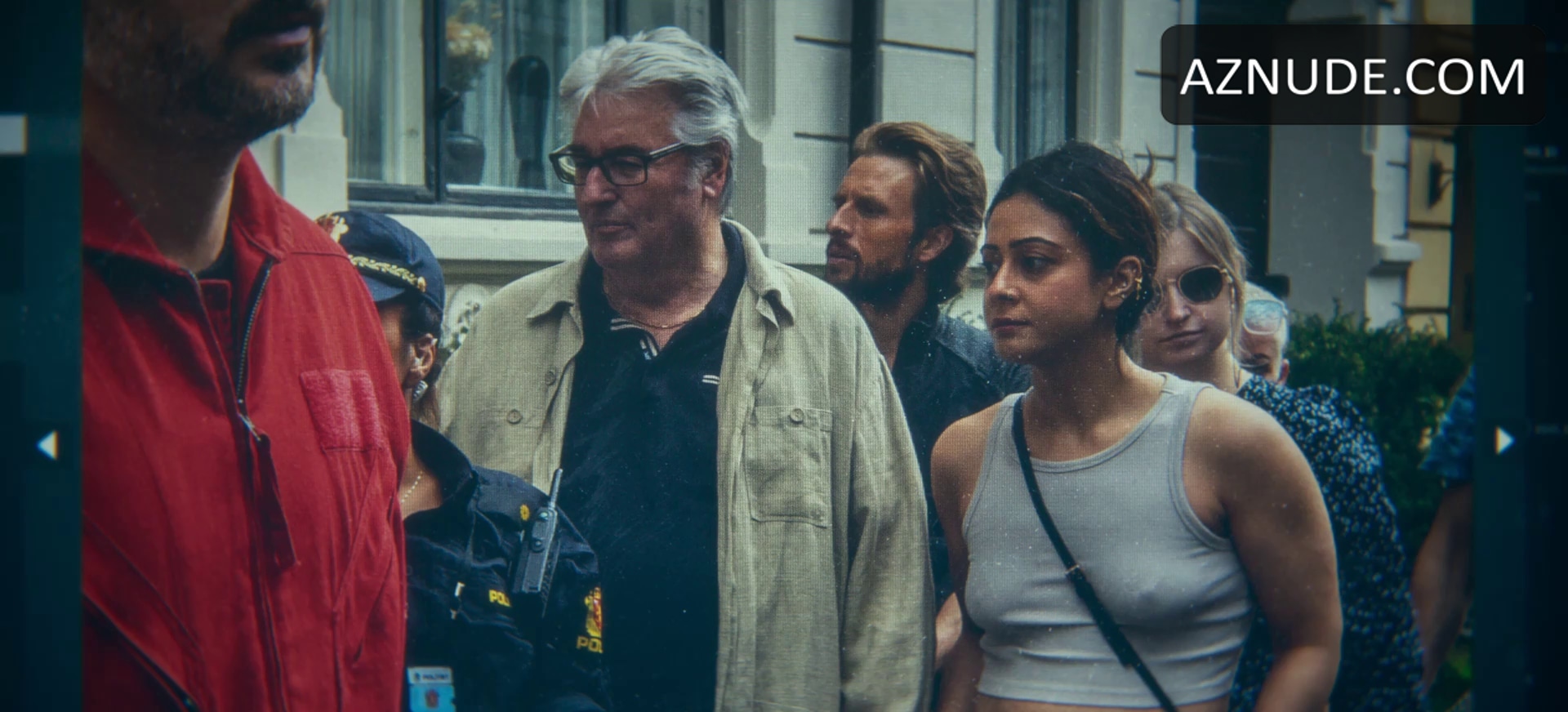 Detective Hole in Unsorted, photo 16