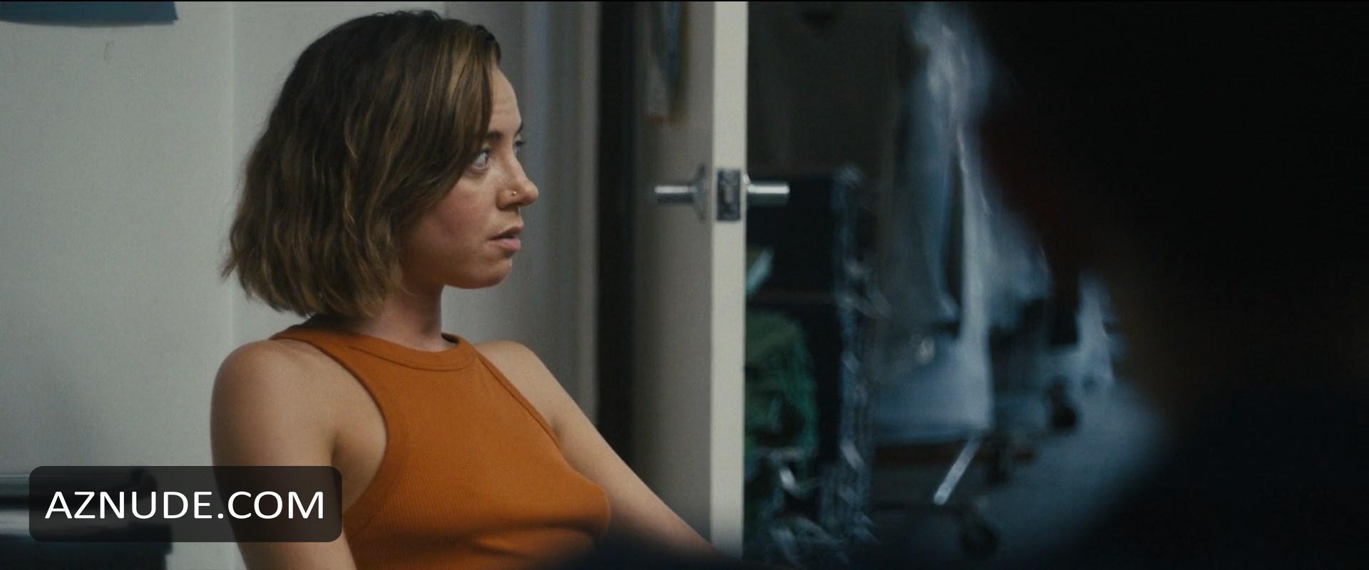 Emily The Criminal in Unsorted, photo 19